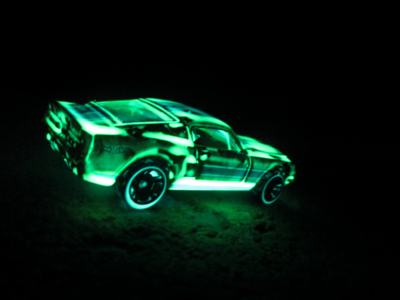 Illustration for article titled Fairlady Aglow...Mustang too.